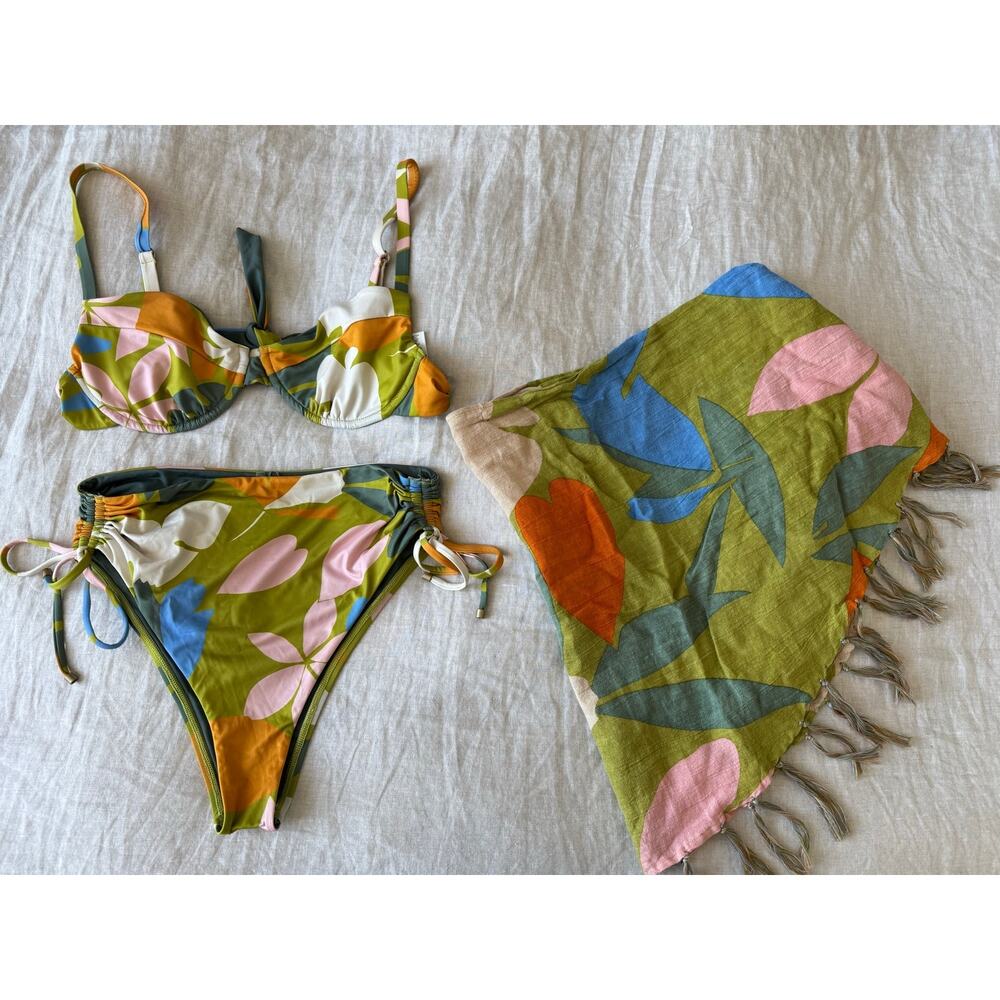 VITAMIN A GEMMA BIKINI SET WITH SARONG NWOT SIZE LARGE